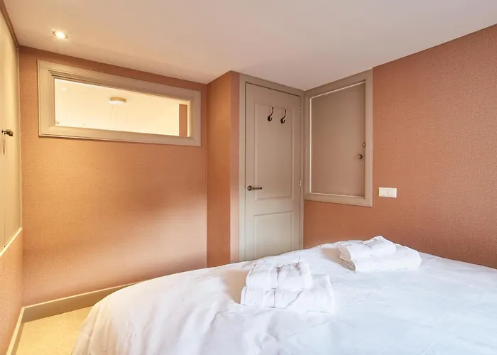 Seaside Design 公寓 *